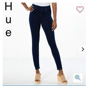 - Women’s black  hue stretch, leggings pants, size small black color new tagss